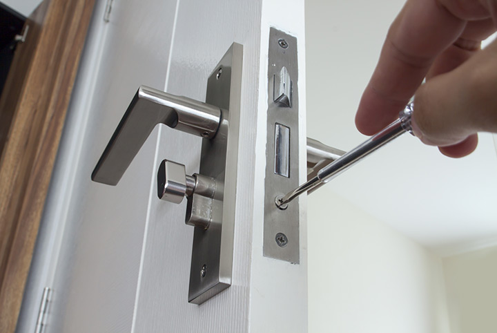 Our local locksmiths are able to repair and install door locks for properties in Grangetown and the local area.